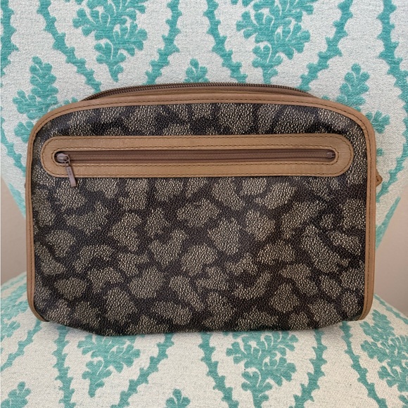 Yves Saint Laurent Clutch - Picture 3 of 15